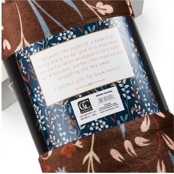 Cozy Sherpa Reading Blanket Throw - Picture 4 of 4